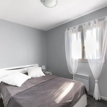 Holiday home Yuka Frejus
